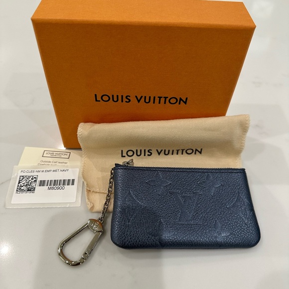 LOUIS VUITTON Metallic Empreinte Monogram Giant Key Pouch Nacre (Navy) - Picture 2 of 6